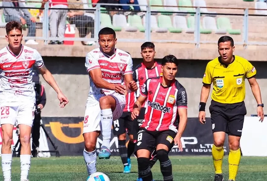 copiapo-vs-curico-unido-liga-de-ascenso-2025-foto-curicounidocdp-twitter-882x600